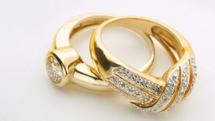 Antique gold jewelry buyers in Weddington, North Caroline. Updated 2025